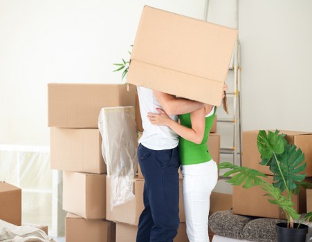 Removal team handling a flat move in Finchley with access challenges